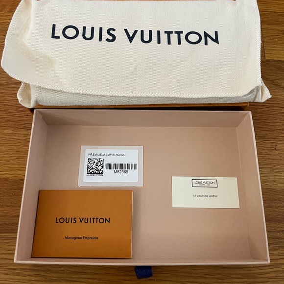 Louis Vuitton Emilie Wallet in Monogram Empreinte Leather - Black 😊🐈⬛ - Picture 10 of 11